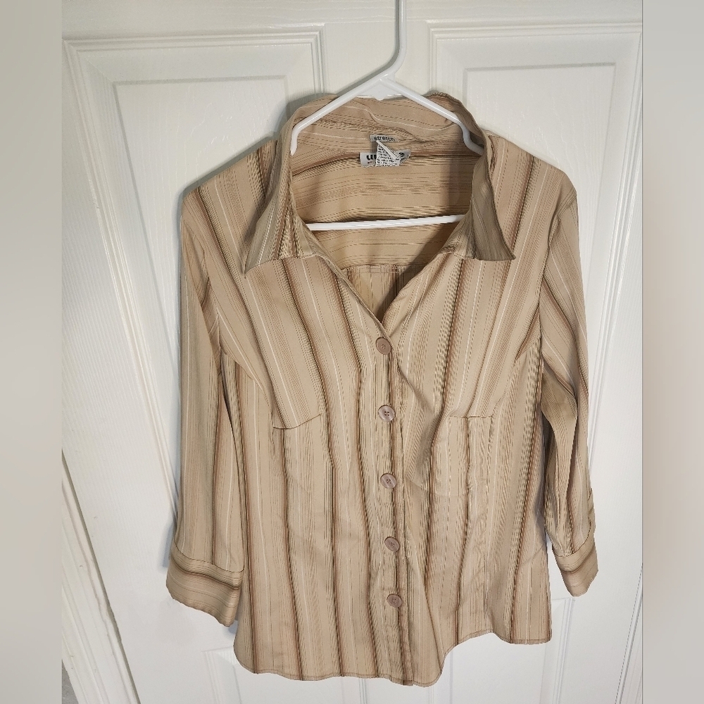 Unique Spectrum Stretch Collared Striped Casual Long Sleeve Button Up